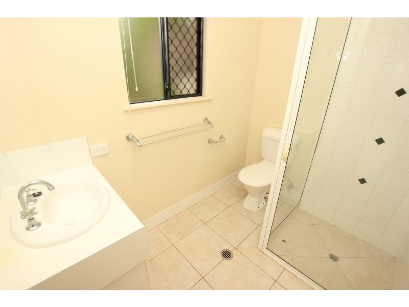 33 Madigans Drive, Mount Sheridan QLD 4868