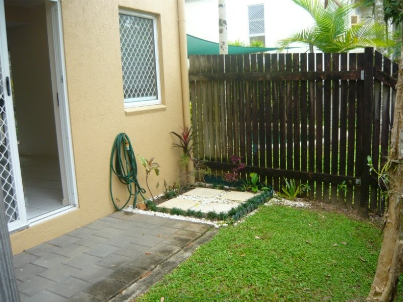 Manoora QLD 4870