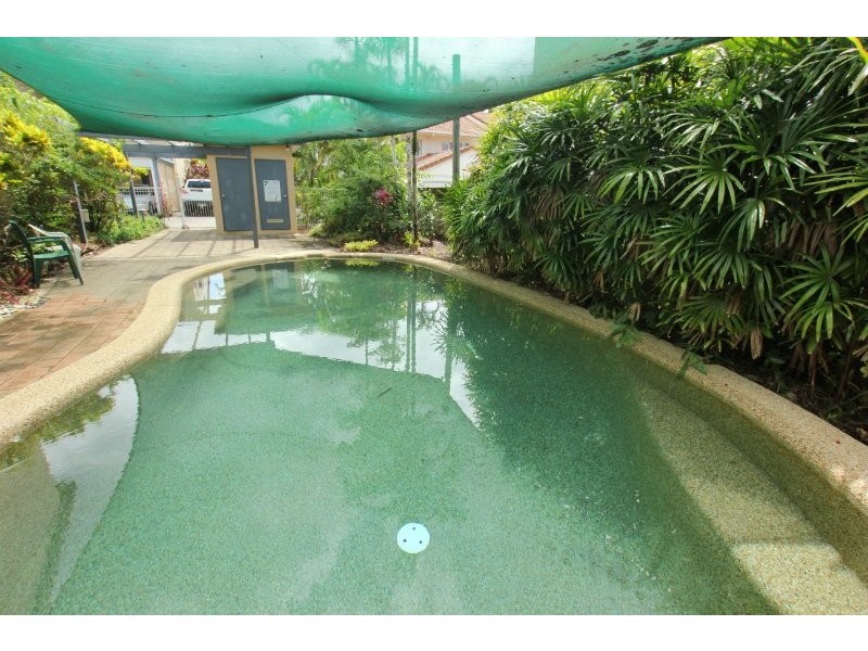 Manoora QLD 4870