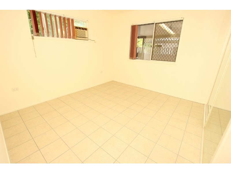 Manoora QLD 4870