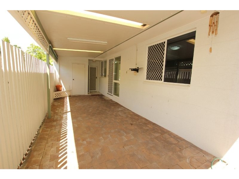 Manoora QLD 4870