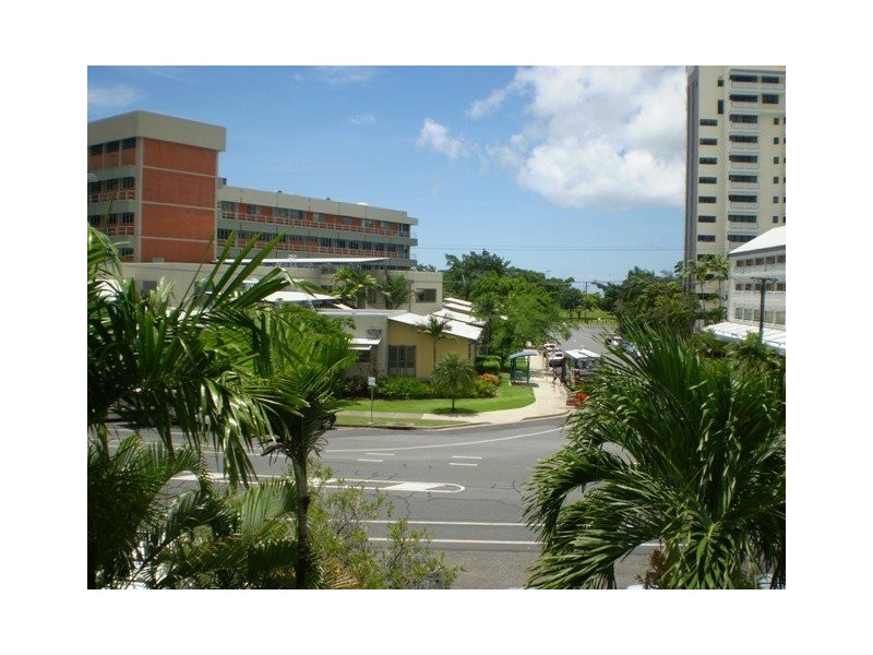 Cairns North QLD 4870