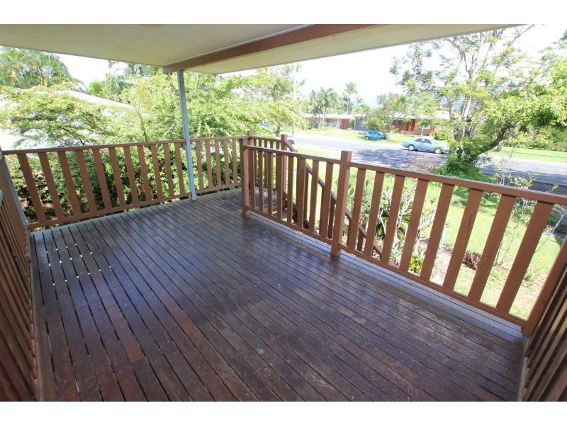 Westcourt QLD 4870
