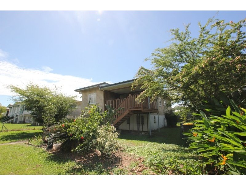 Westcourt QLD 4870