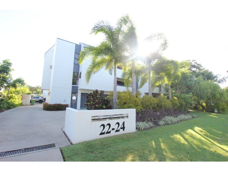 Yorkeys Knob QLD 4878