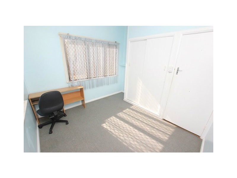 Westcourt QLD 4870