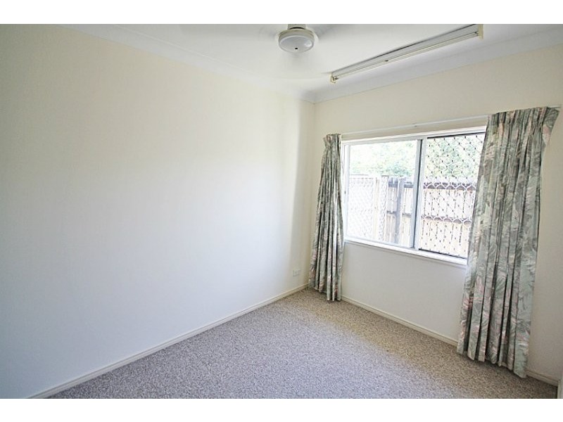 Mooroobool QLD 4870