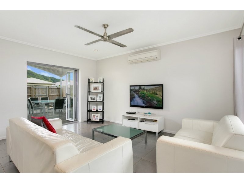 1 Chystantus Street, Trinity Park QLD 4879
