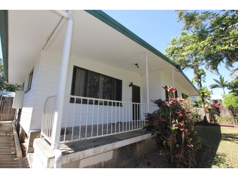 Manoora QLD 4870