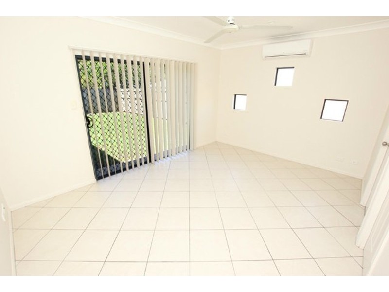 Bentley Park QLD 4869