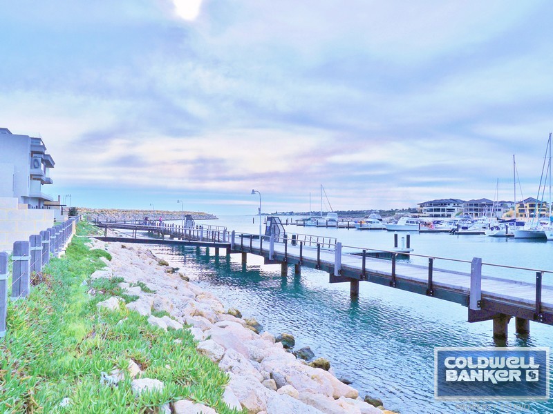16 Southampton Lane, Mindarie WA 6030