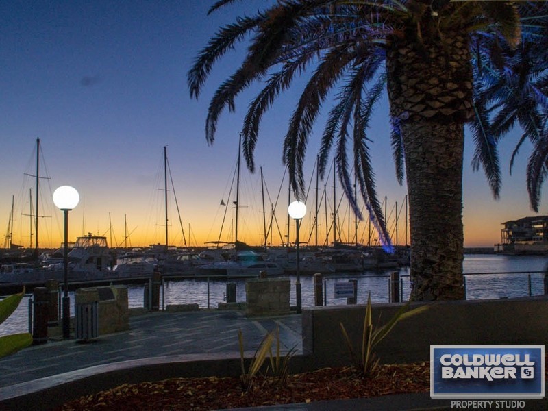 16 Southampton Lane, Mindarie WA 6030