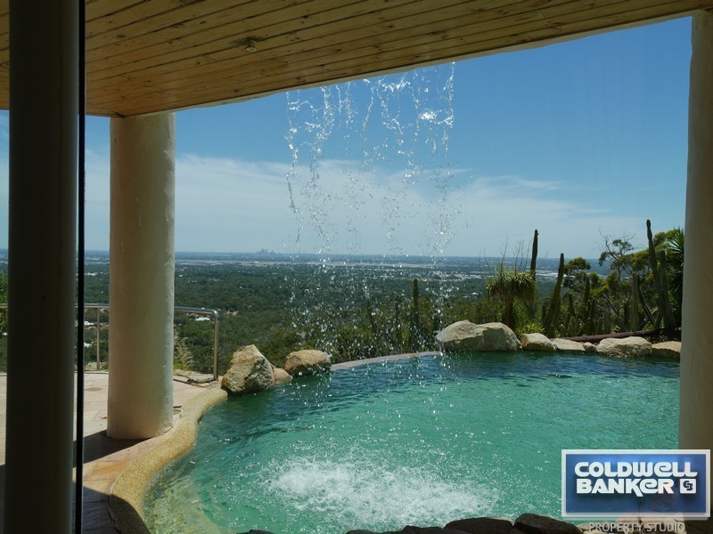 92 Lascelles Pde, Gooseberry Hill WA 6076