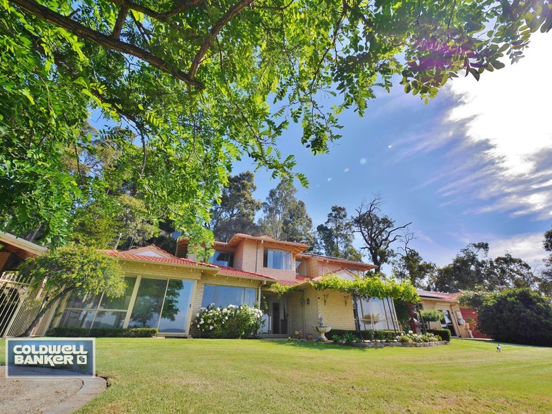 25 Girrawheen Drive, Gooseberry Hill WA 6076