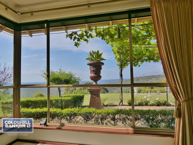 25 Girrawheen Drive, Gooseberry Hill WA 6076