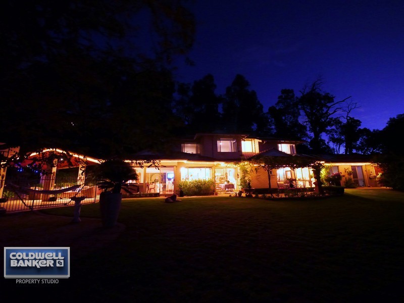 25 Girrawheen Drive, Gooseberry Hill WA 6076