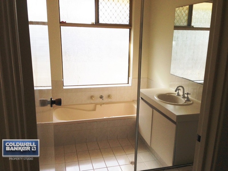 95 Meadowview Drive, Ballajura WA 6066