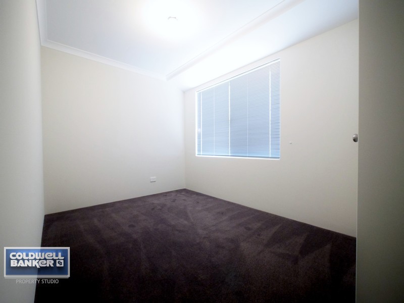 60 Broadside Avenue, Eglinton WA 6034