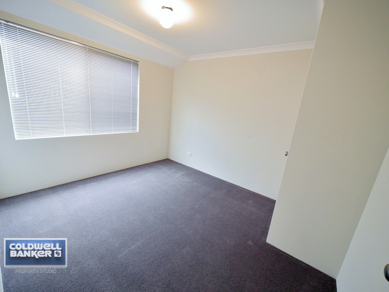 60 Broadside Avenue, Eglinton WA 6034