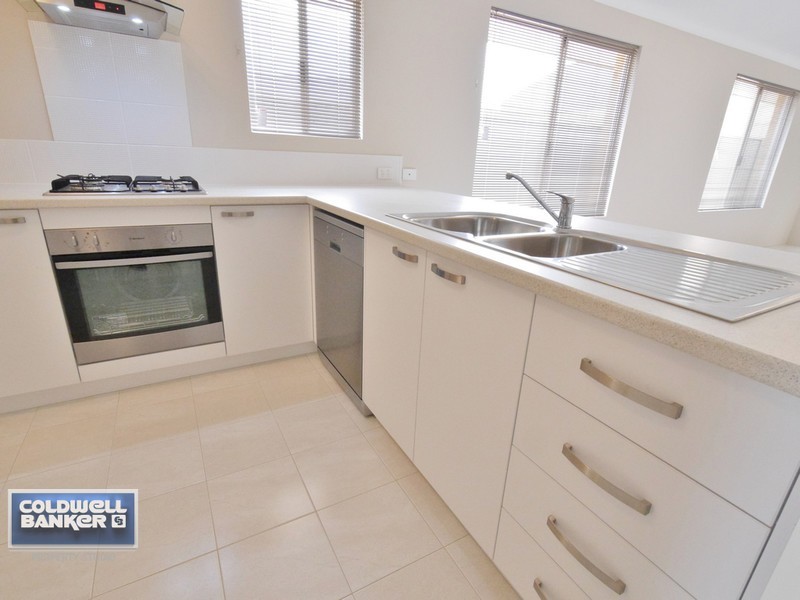 56 Broadside Avenue, Eglinton WA 6034