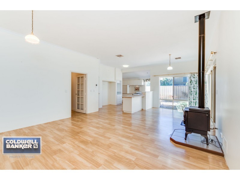 10 Erlistoun Street, Golden Bay WA 6174