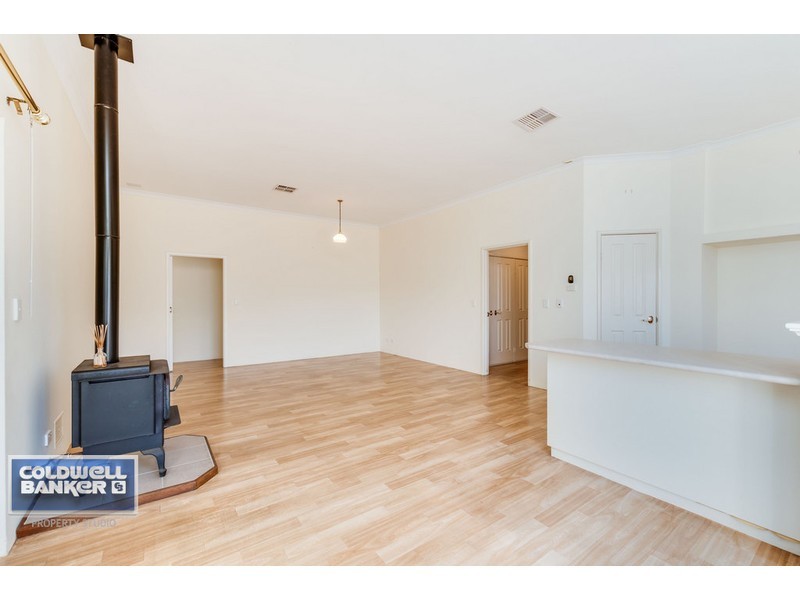 10 Erlistoun Street, Golden Bay WA 6174