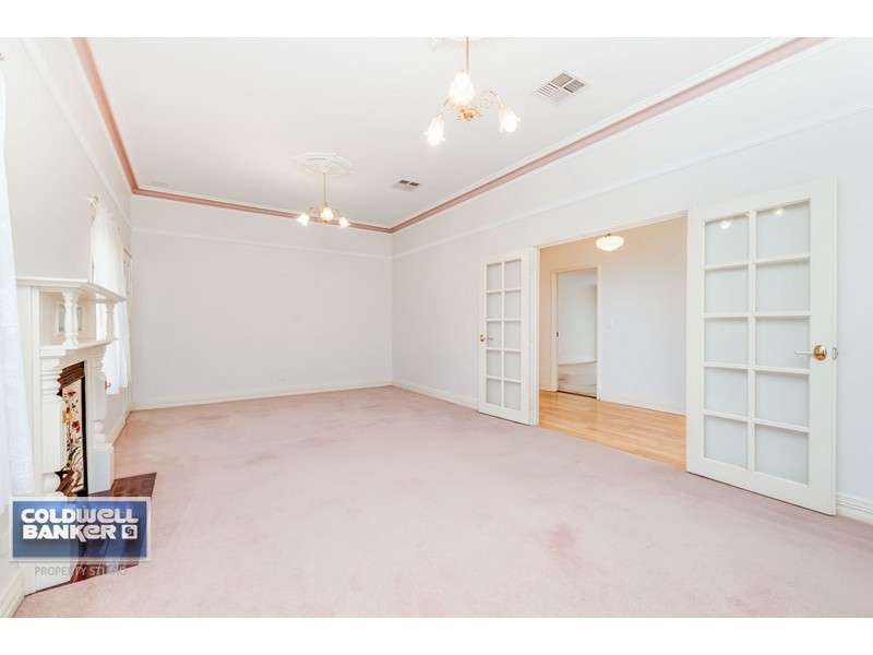 10 Erlistoun Street, Golden Bay WA 6174