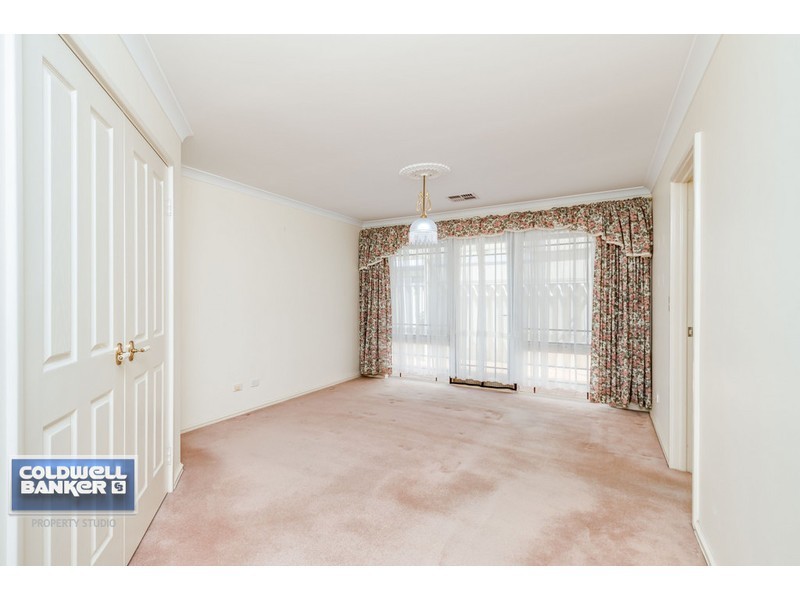 10 Erlistoun Street, Golden Bay WA 6174