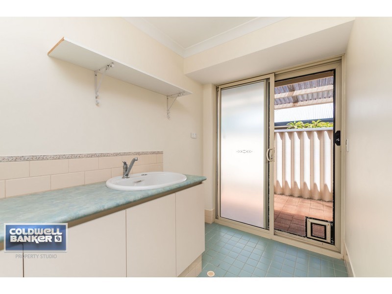 10 Erlistoun Street, Golden Bay WA 6174