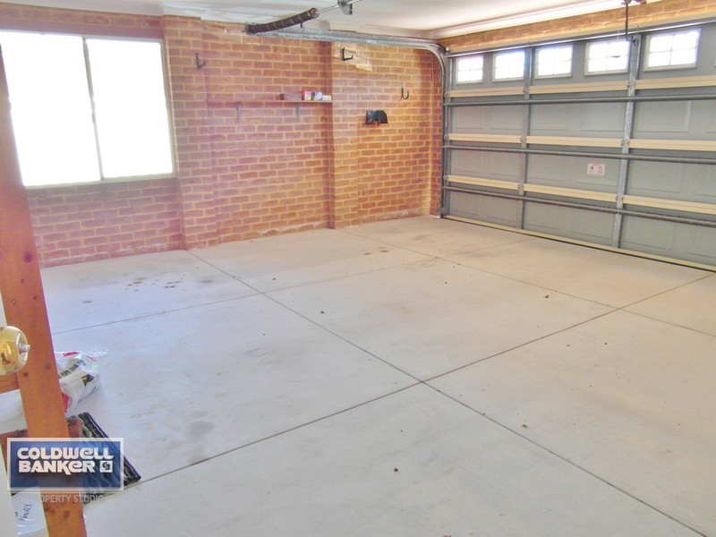 10 Erlistoun Street, Golden Bay WA 6174