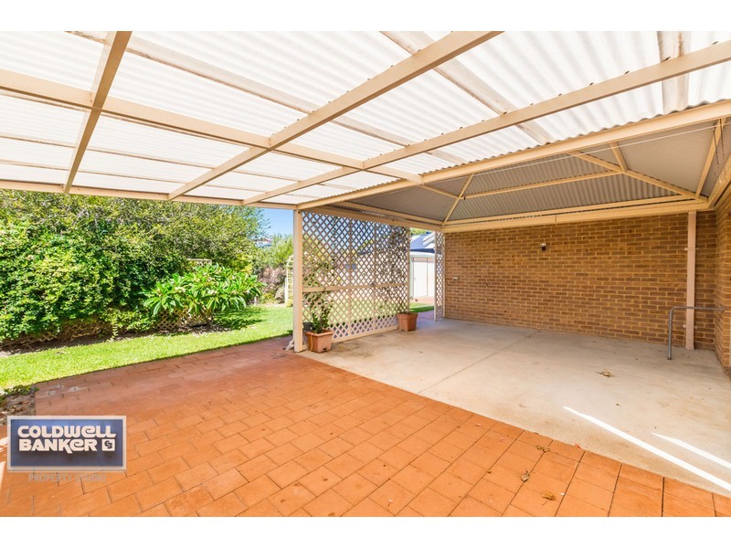 10 Erlistoun Street, Golden Bay WA 6174