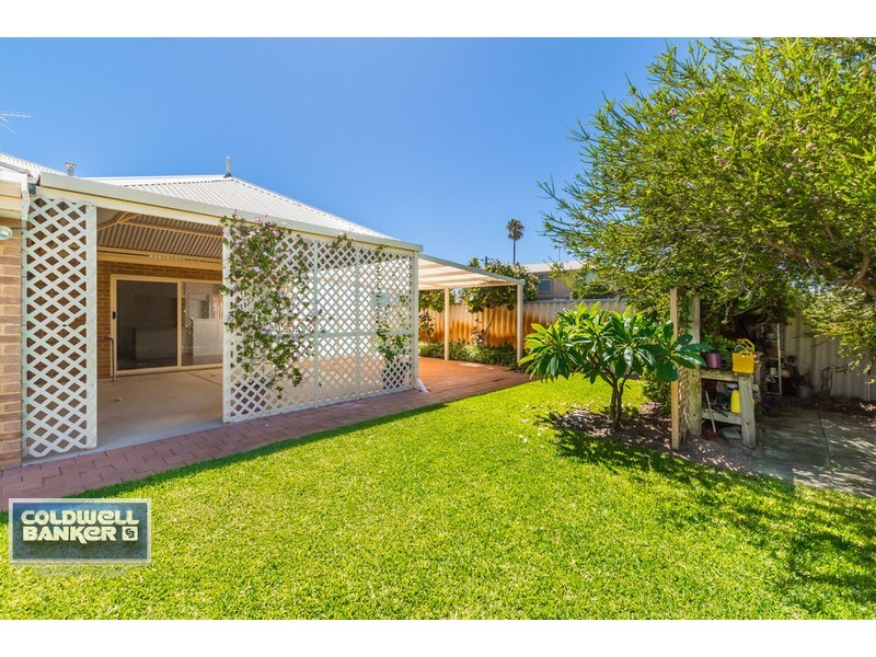 10 Erlistoun Street, Golden Bay WA 6174