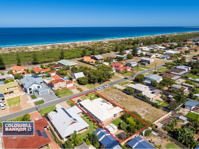 10 Erlistoun Street, Golden Bay WA 6174