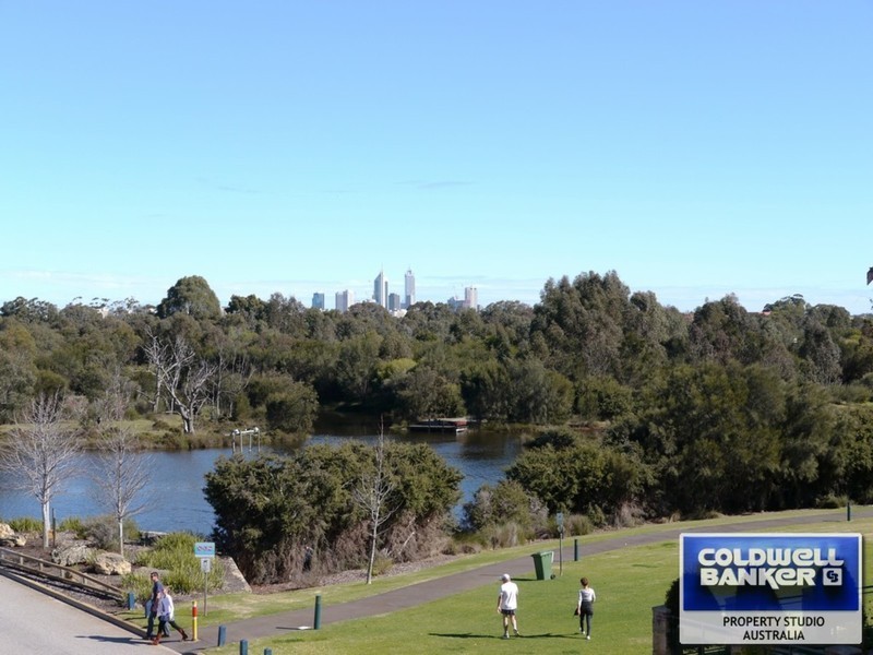 2/51 Tidewater Way, Ascot WA 6104