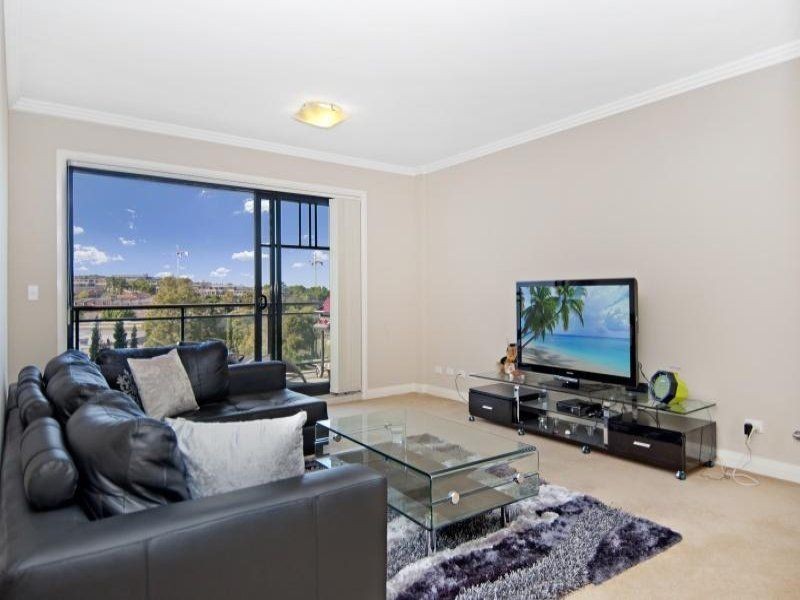 73/141 Bowden Street, Meadowbank NSW 2114