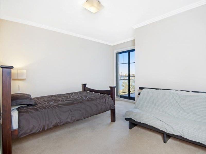 73/141 Bowden Street, Meadowbank NSW 2114