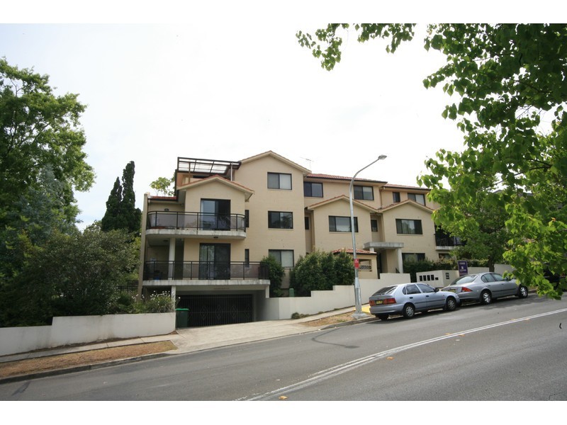 2/20 Essex Street, Epping NSW 2121