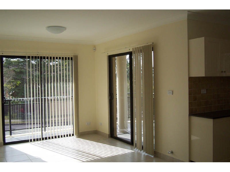 2/20 Essex Street, Epping NSW 2121