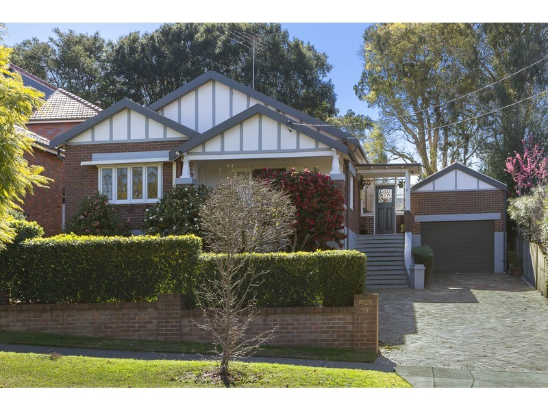 17 Brucedale Ave, Epping NSW 2121