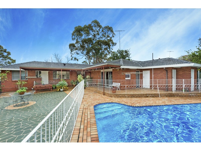 38 Pinetree Drive, Carlingford NSW 2118