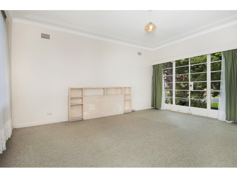 33 Valley View Crescent, North Epping NSW 2121