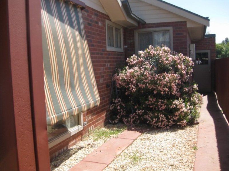 2/12 George Say Court, Benalla VIC 3672