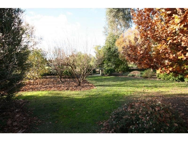 67 Olivers Road, Benalla VIC 3672