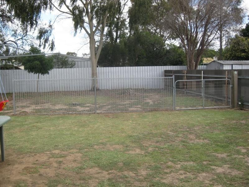 30 Roe Street, Benalla VIC 3672