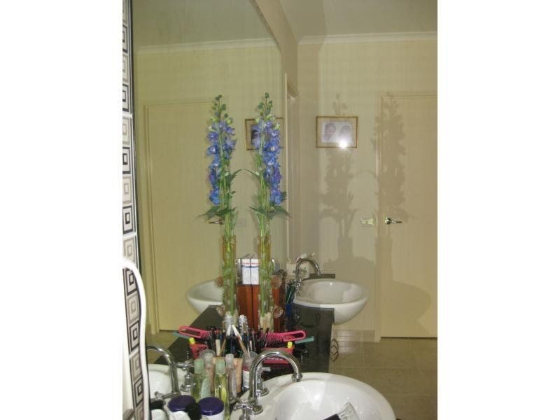 9 McNulty Drive, Benalla VIC 3672