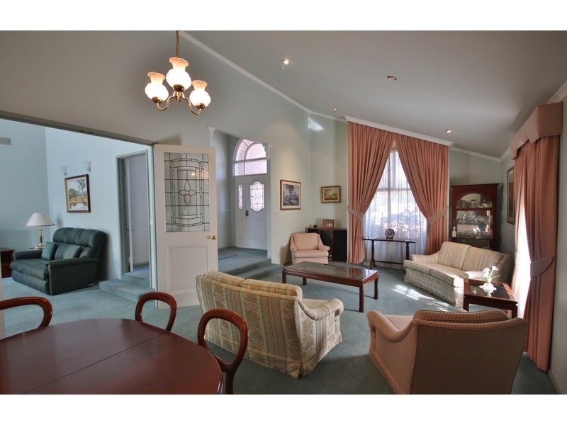 132 Cowan Street, Benalla VIC 3672