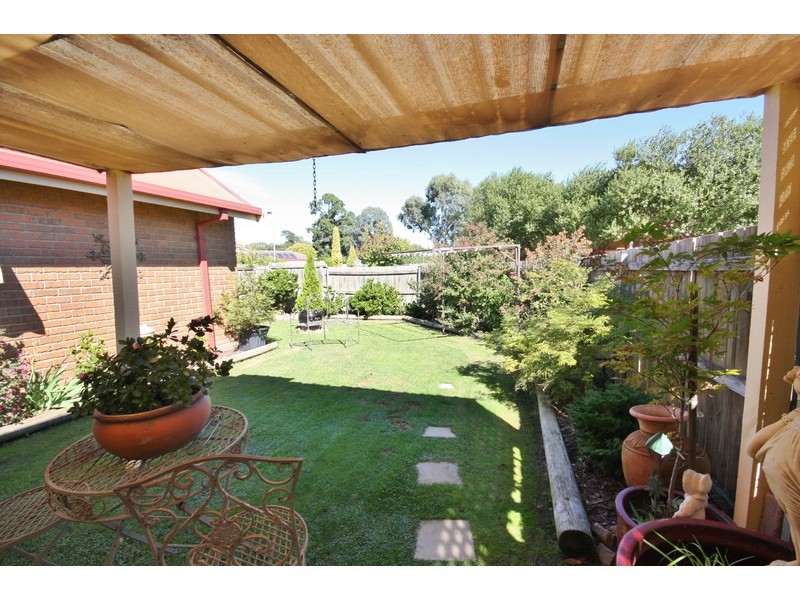 2/1 Rivergum Avenue, Benalla VIC 3672