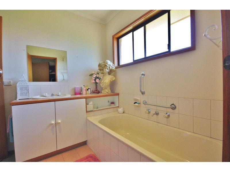 2/1 Rivergum Avenue, Benalla VIC 3672