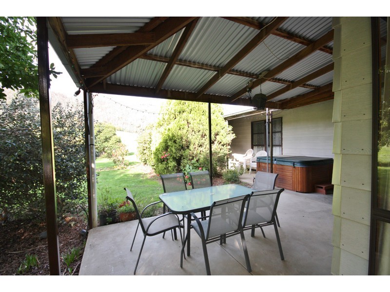 1337 Benalla Whitfield Road, Myrrhee VIC 3732