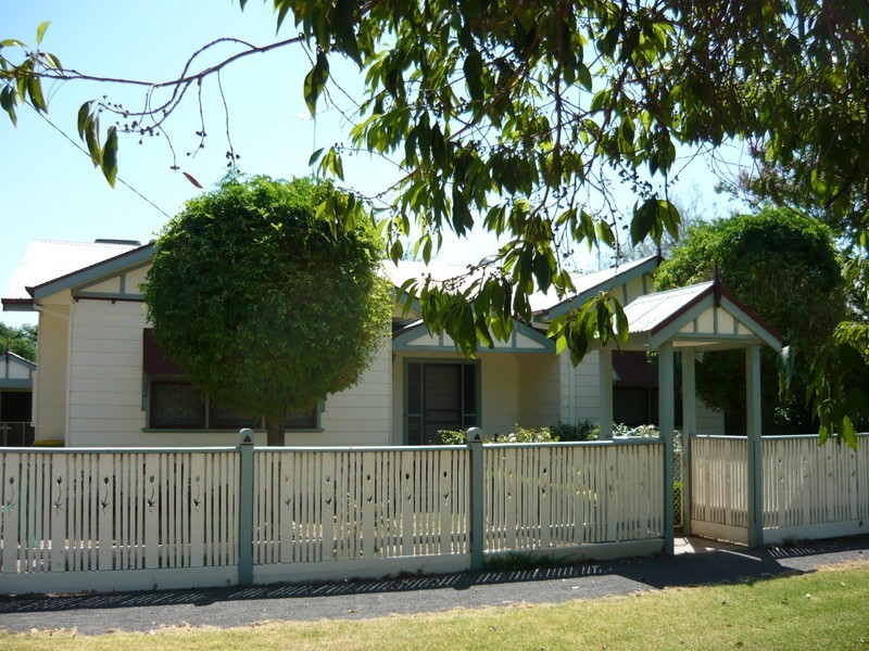 30 Goomalibee Street, Benalla VIC 3672